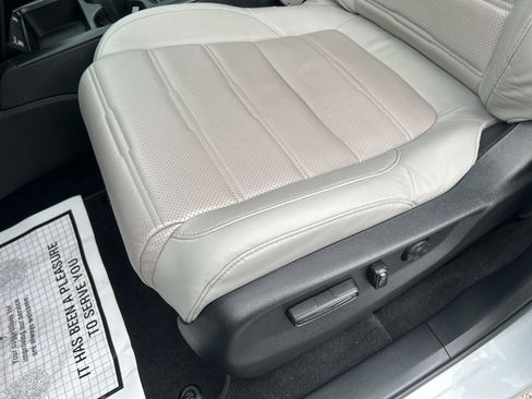 Used 2022 Honda CR-V EX-L image 20