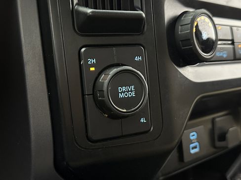 Used 2023 Ford F150 XLT image 12