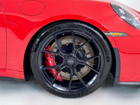 Used 2022 Porsche 911 GT3 image 38