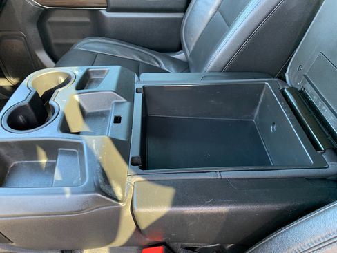 Used 2019 Chevrolet Silverado 1500 LT w/ All-Star Edition image 28