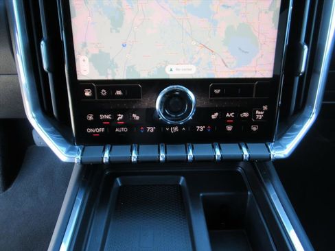 Used 2025 GMC Acadia Elevation image 24