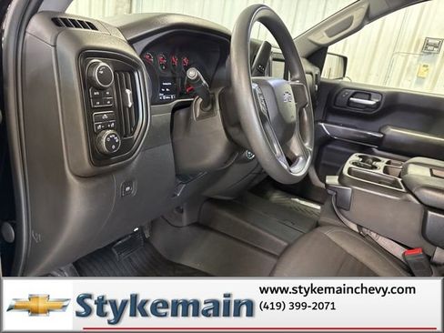 Used 2022 Chevrolet Silverado 1500 Custom Trail Boss w/ Midnight Edition image 35