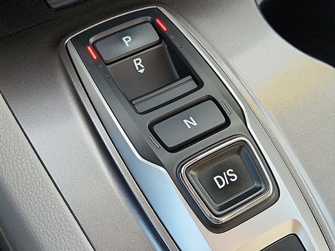 Used 2022 Honda Pilot Special Edition image 16