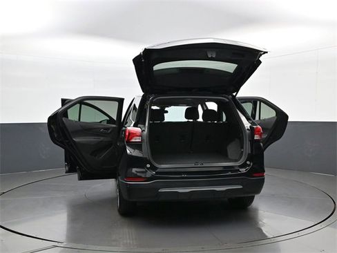 Used 2024 Chevrolet Equinox LT image 32