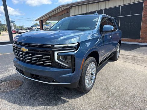 New 2026 Chevrolet Tahoe High Country AWD/4WD image 1