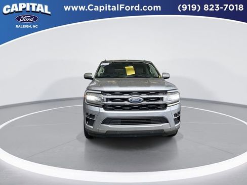 Certified 2024 Ford Expedition Limited image 3