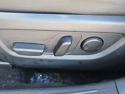 Used 2024 MAZDA CX-50 AWD 2.5 S w/ Premium Package image 12