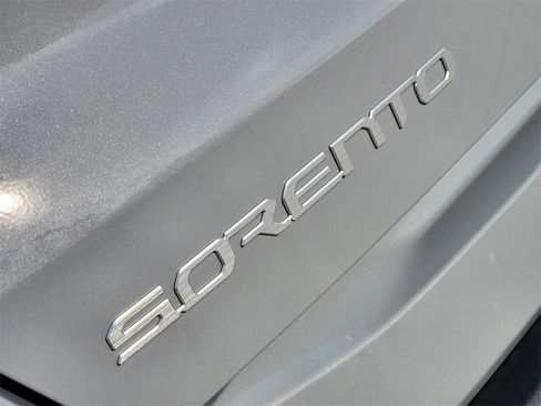 New 2026 Kia Sorento S image 7