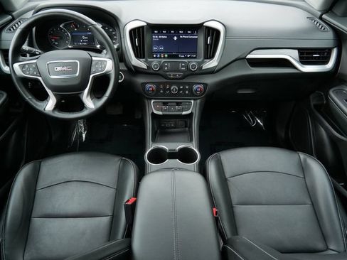 Used 2024 GMC Terrain SLT AWD/4WD image 13