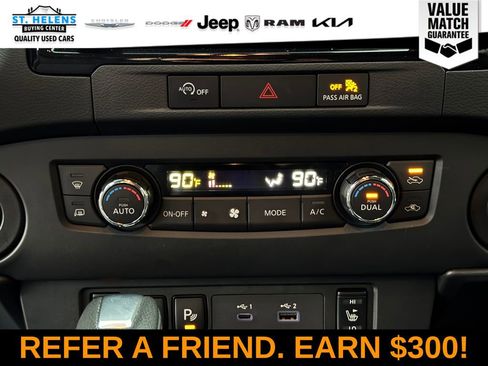 Used 2024 Nissan Frontier SV w/ SV Convenience Package image 27