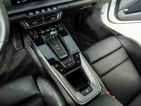Certified 2024 Porsche 911 Carrera 4S AWD/4WD image 18