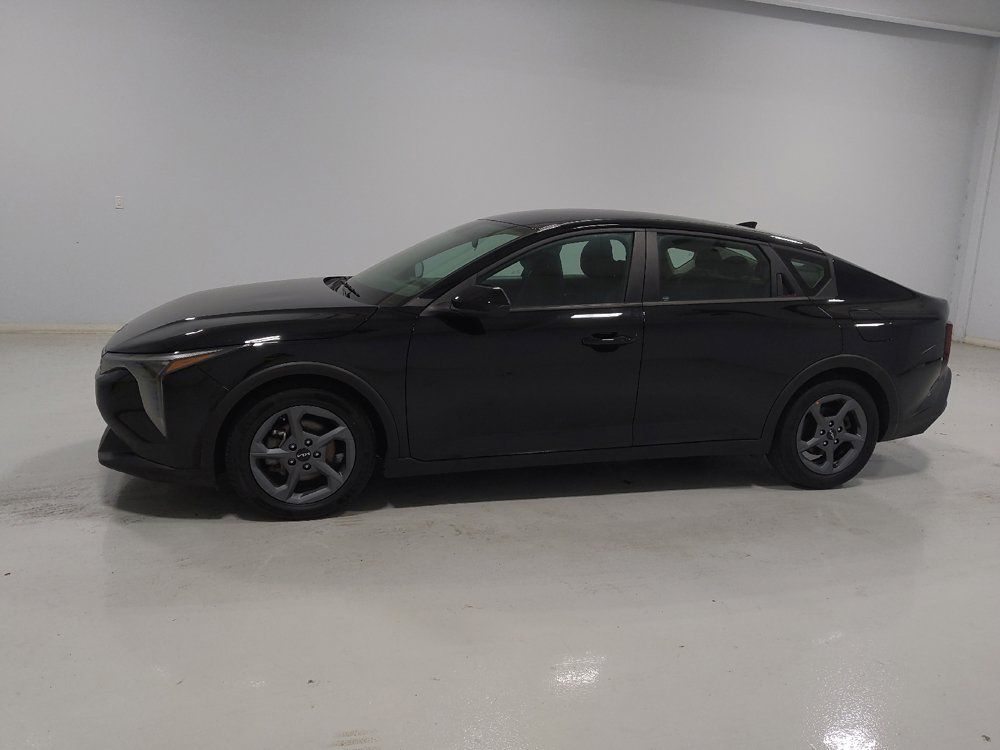 Used 2025 Kia K4 FWD image 2