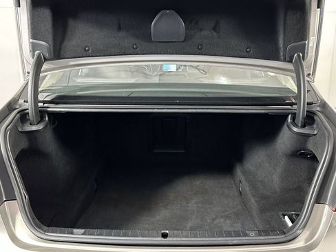 Used 2019 BMW 750i xDrive w/ Executive Package AWD/4WD image 25
