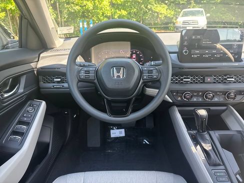 New 2026 Honda Accord SE image 19