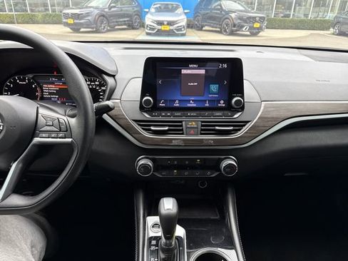 Used 2023 Nissan Altima 2.5 SV image 20