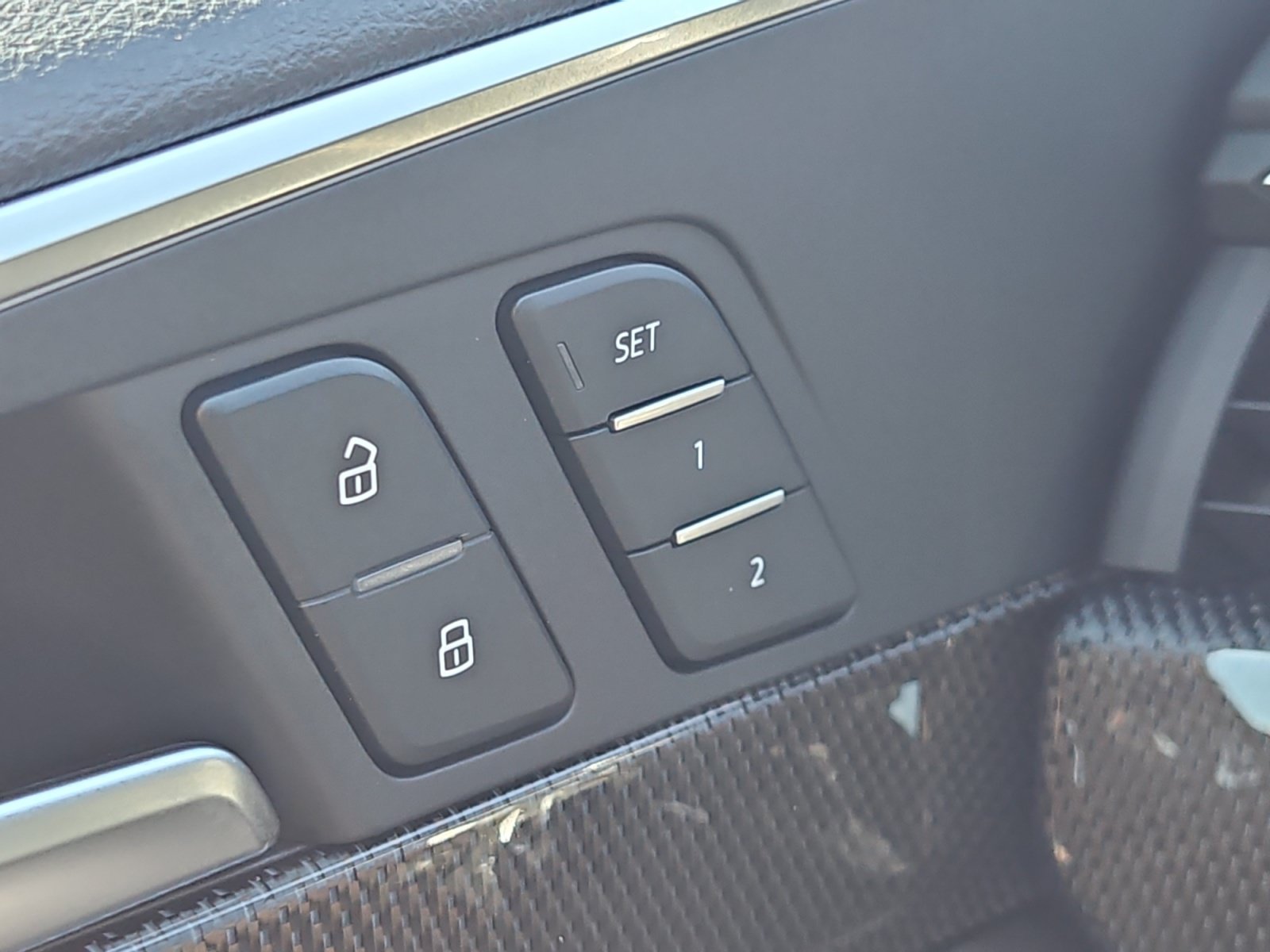 Used 2023 Nissan Rogue S AWD/4WD image 31