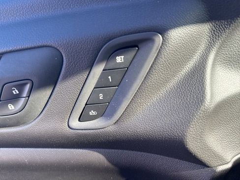 Certified 2023 GMC Acadia Denali w/ Black Diamond Edition image 19