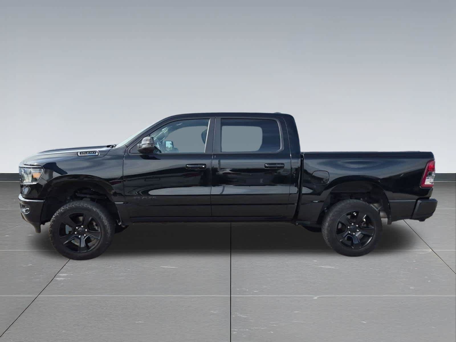 Used 2023 RAM 1500 Big Horn AWD/4WD image 3