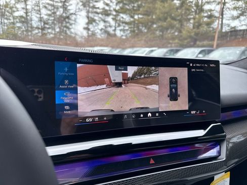 New 2026 BMW M5 Touring image 18