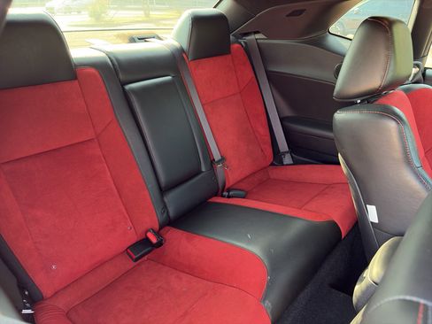 Used 2020 Dodge Challenger R/T Scat Pack RWD image 14