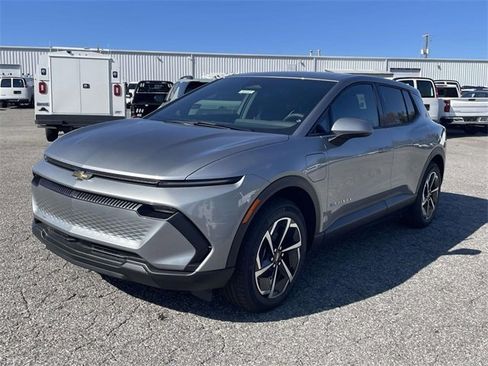 New 2026 Chevrolet Equinox EV LT image 7