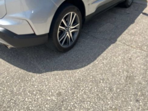 Used 2021 Ford Edge Titanium w/ Class II Trailer Tow Package AWD/4WD image 9