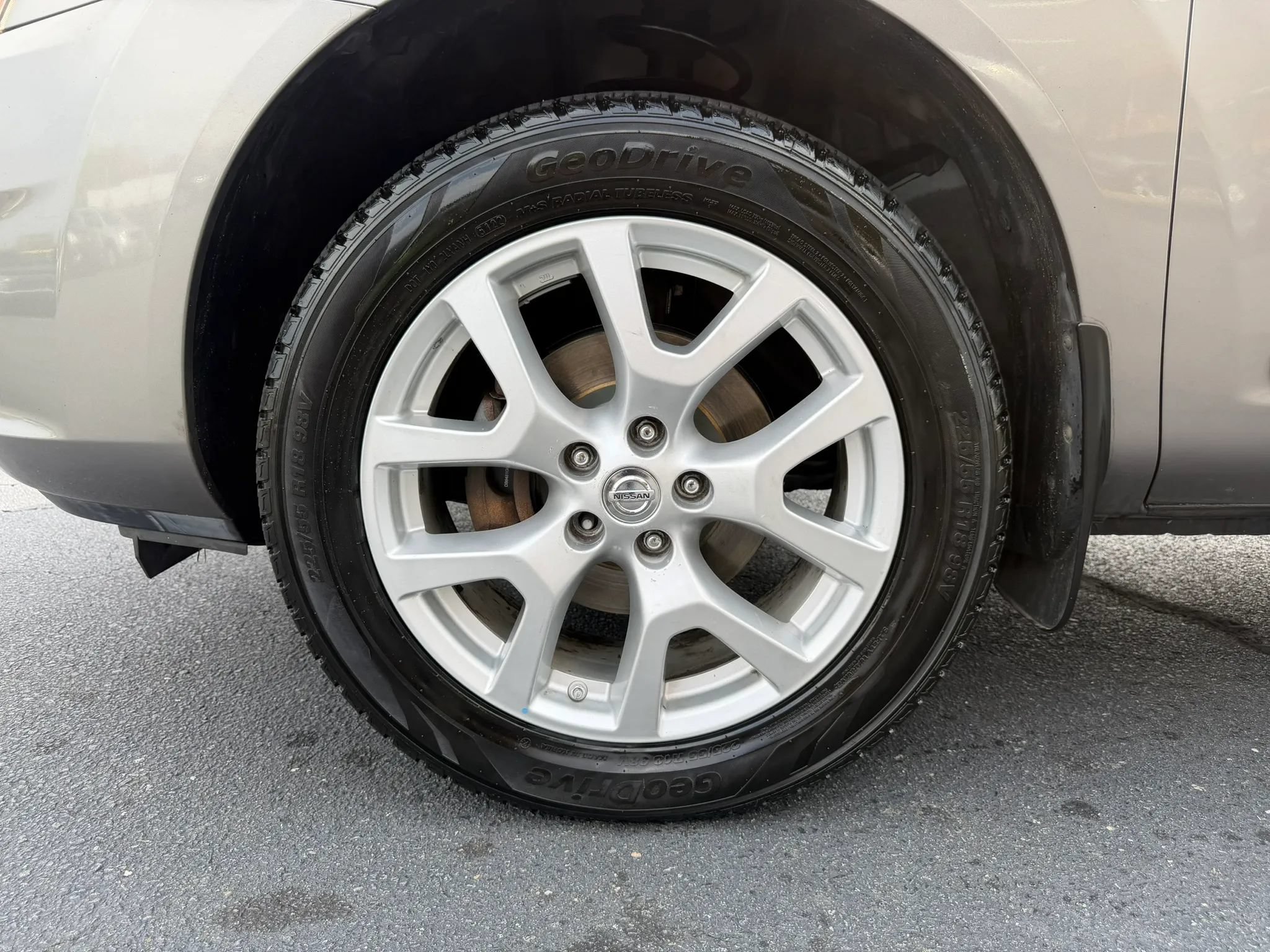 Used 2011 Nissan Rogue SV w/ SL Pkg AWD/4WD image 30