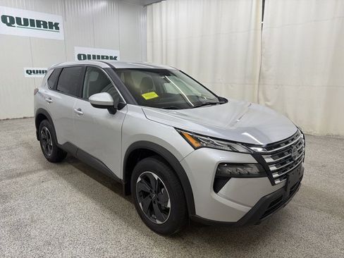 Certified 2025 Nissan Rogue SV AWD/4WD image 1