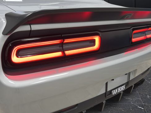 Used 2019 Dodge Challenger SRT Hellcat Redeye RWD image 33