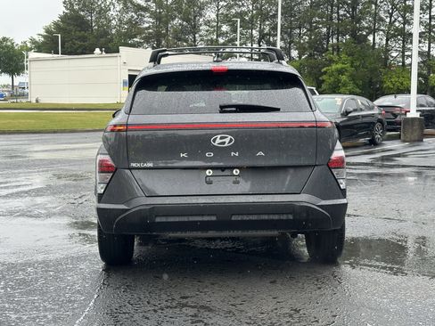 Used 2025 Hyundai Kona SEL FWD image 10