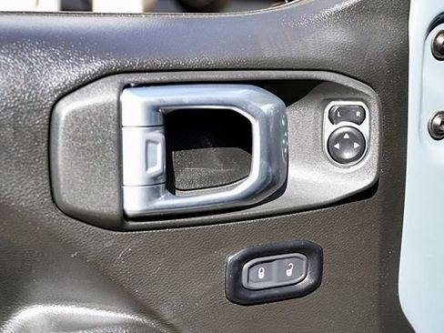 Used 2024 Jeep Wrangler Unlimited Sport AWD/4WD image 25