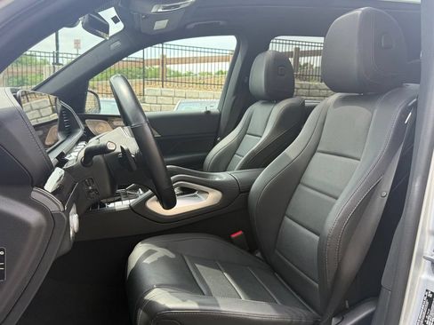 Used 2023 Mercedes-Benz GLS 450 4MATIC image 24