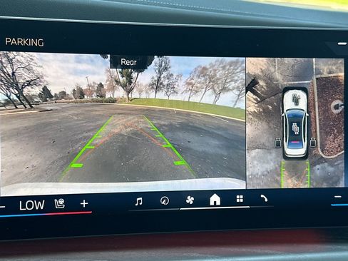 Certified 2023 BMW 740i image 26