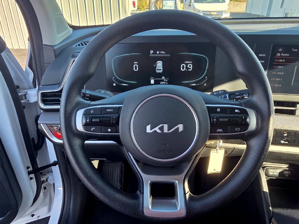 Used 2025 Kia Sportage LX FWD image 15