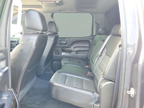 Used 2016 GMC Sierra 2500 Denali w/ Duramax Plus Package AWD/4WD image 10