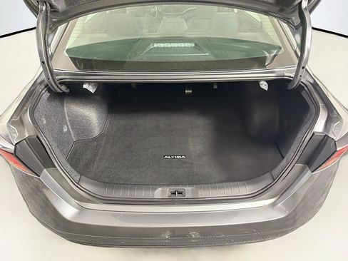 Used 2024 Nissan Altima 2.5 S FWD image 27