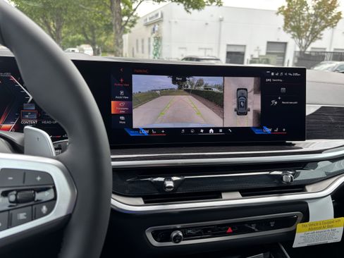 Used 2026 BMW X5 sDrive40i w/ Executive Package image 25