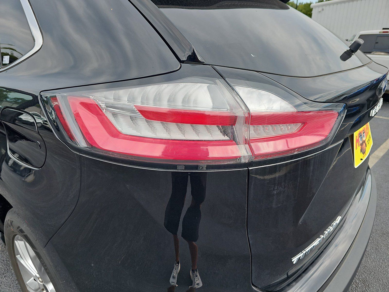 Used 2023 Ford Edge Titanium AWD/4WD image 36