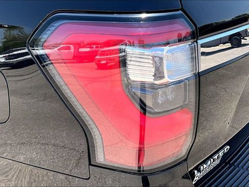 Used 2019 Ford Expedition Max Limited AWD/4WD image 30