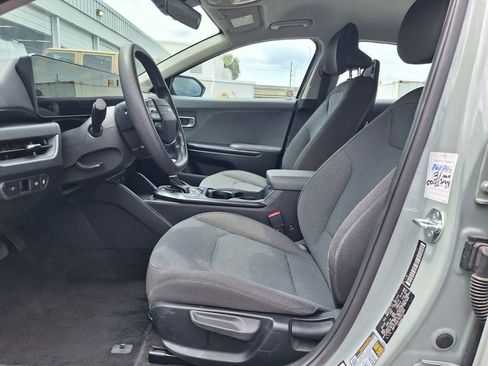 Used 2025 Kia K4 FWD image 11