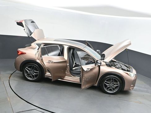 Used 2018 INFINITI QX30 Sport w/ Sport Leather Package image 51