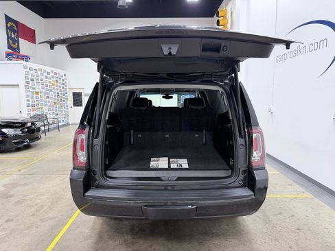 Used 2015 GMC Yukon XL SLE w/ Convenience Package RWD image 25