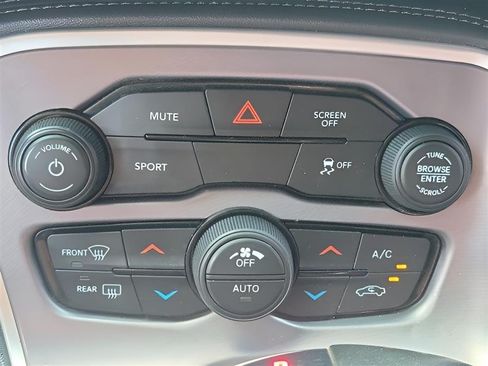 Used 2019 Dodge Challenger SXT AWD/4WD image 22