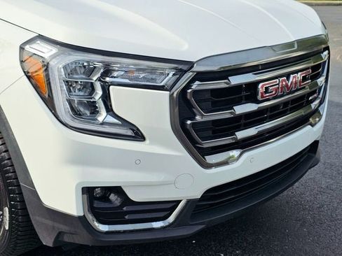 Used 2022 GMC Terrain AT4 w/ Tech Package AWD/4WD image 5