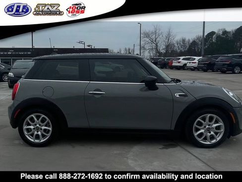 Used 2020 MINI Cooper 2-Door Hardtop image 7