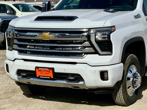 New 2026 Chevrolet Silverado 3500 High Country w/ Technology Package image 9