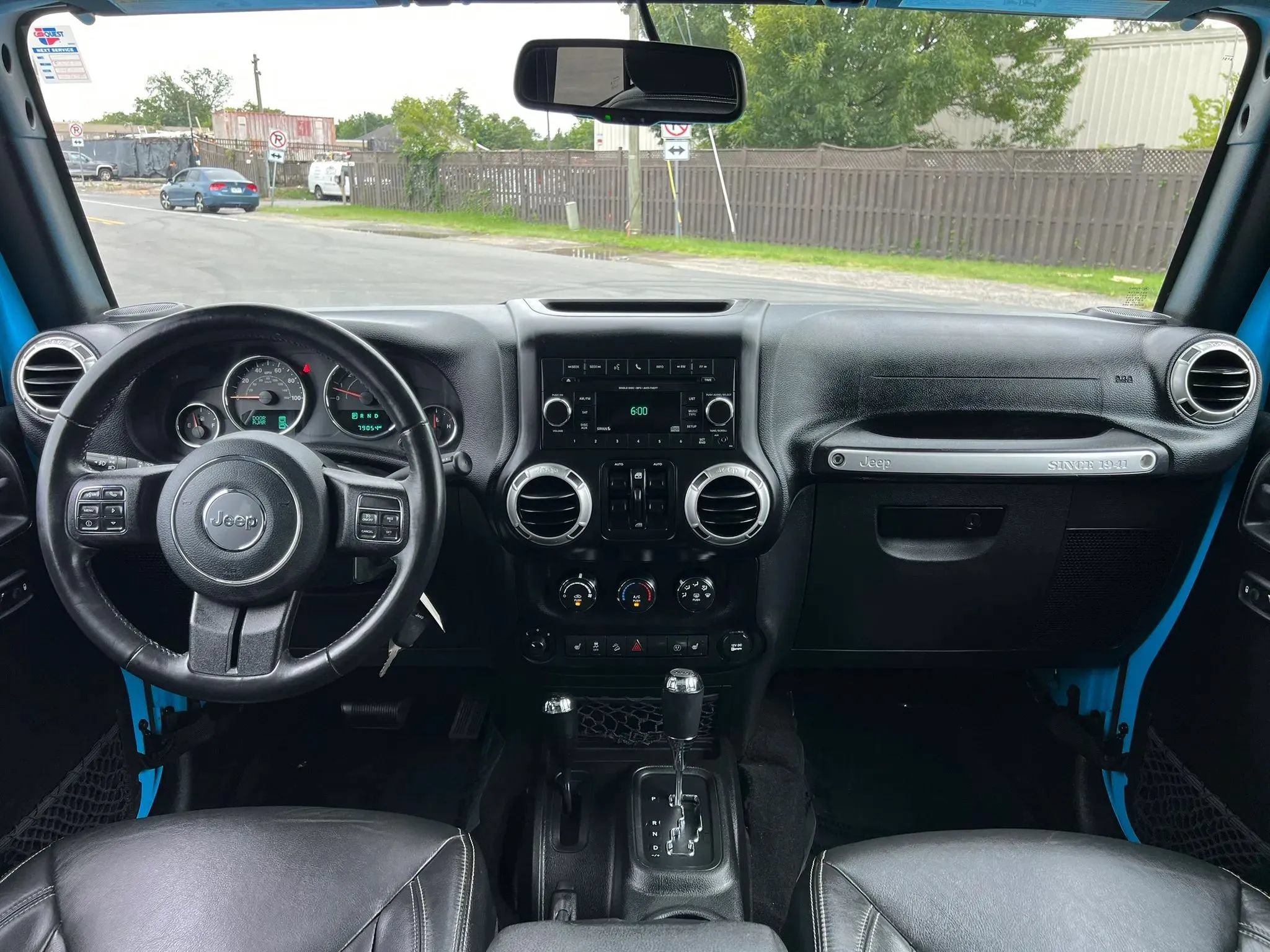 Used 2017 Jeep Wrangler Unlimited Sahara w/ Max Tow Package AWD/4WD image 20