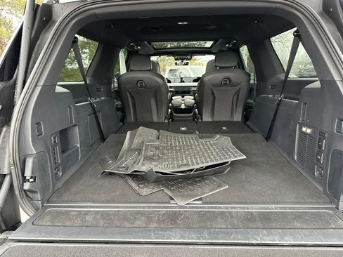 Used 2025 Lincoln Navigator L Reserve w/ Jet Appearance Package AWD/4WD image 12