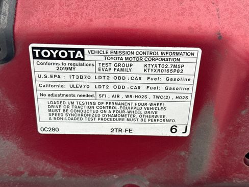 Used 2019 Toyota Tacoma SR AWD/4WD image 18