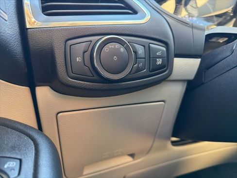 Certified 2022 Ford Edge Titanium w/ Equipment Group 301A image 23